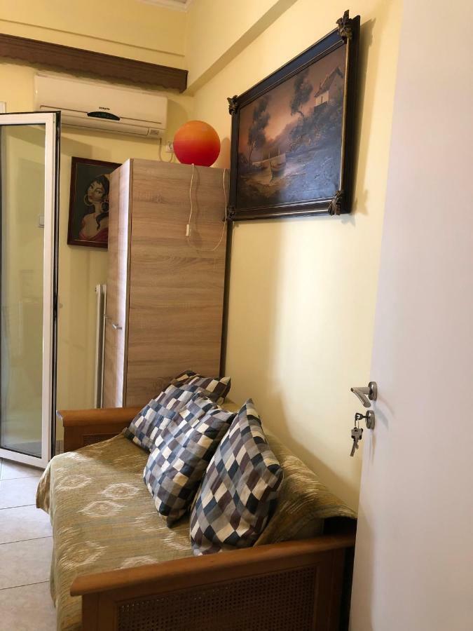 Anna Apartment In Kypseli Atenas Exterior foto